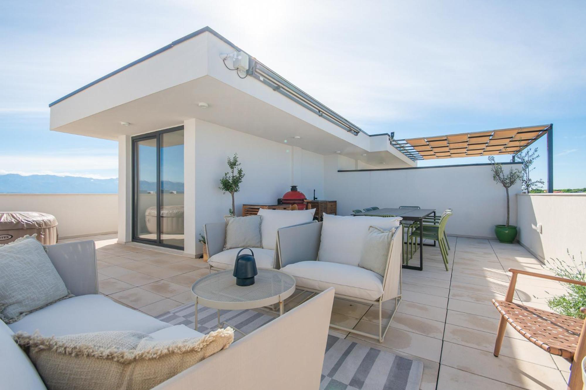 Beachfront Taris With Seaview *